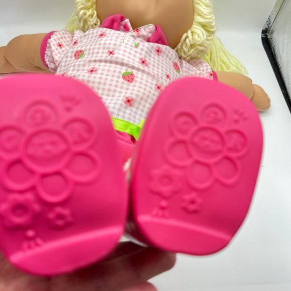 Cabbage Patch Kids Doll 1985 Girl 16” Lemon Hair Green Eyes Head Mold 4 - Picture 11 of 14